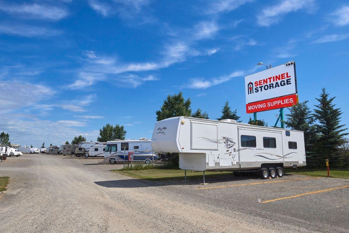 Outdoor Parking - Sentinel Storage & RV - Calgary Springbank